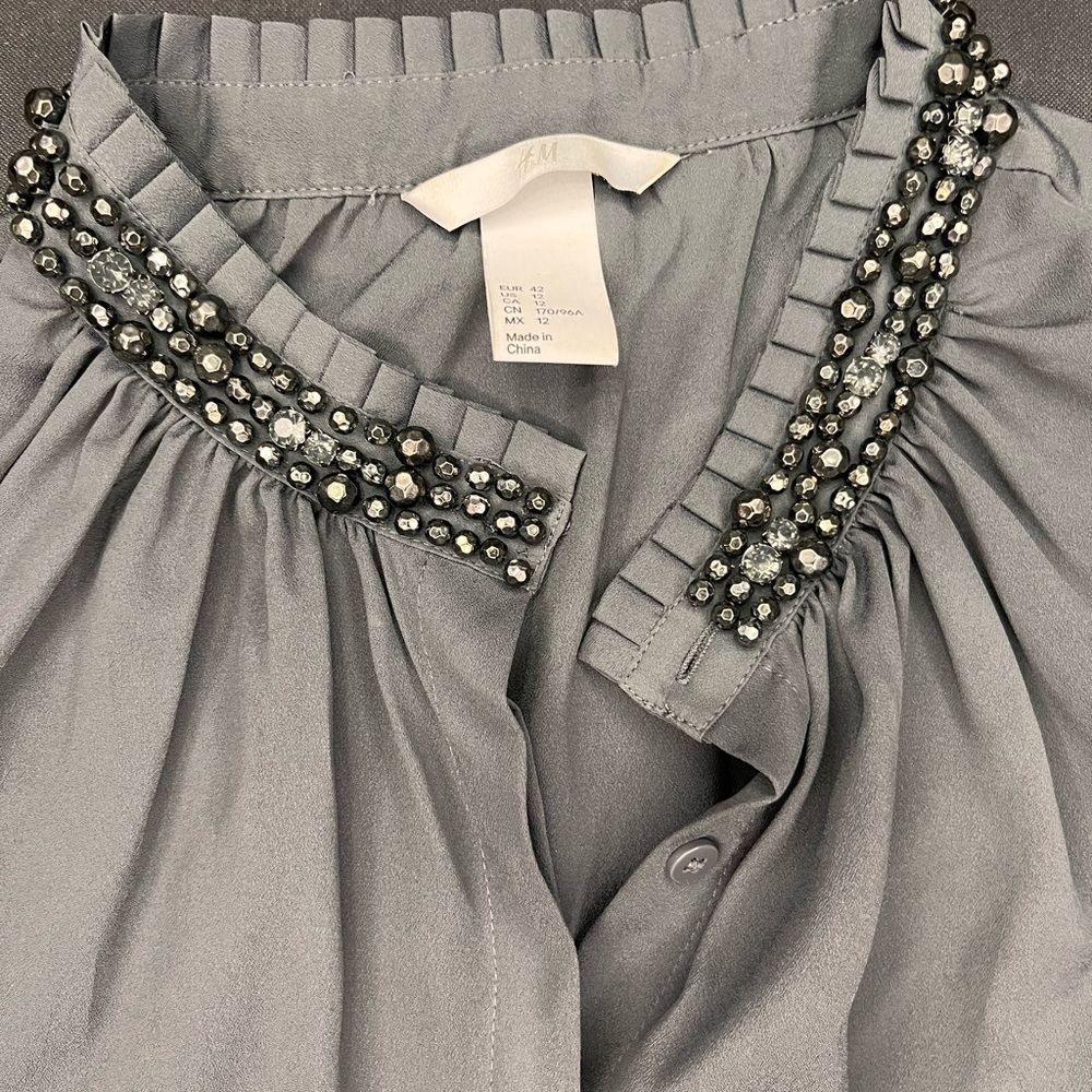 Sleeveless Blouse